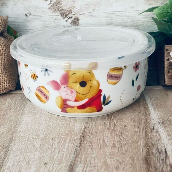 NWT Adorable Disney Winnie the Pooh Ceramic White w/ Vented Lid Food container - Picture 1 of 8